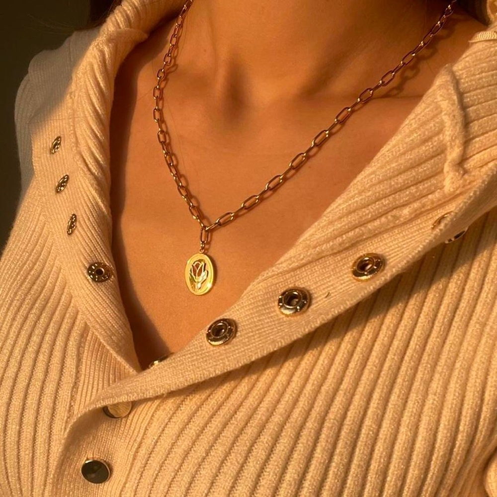 💕CLOSING SALE✨18K Gold Plated Red Enamel tulip Necklace